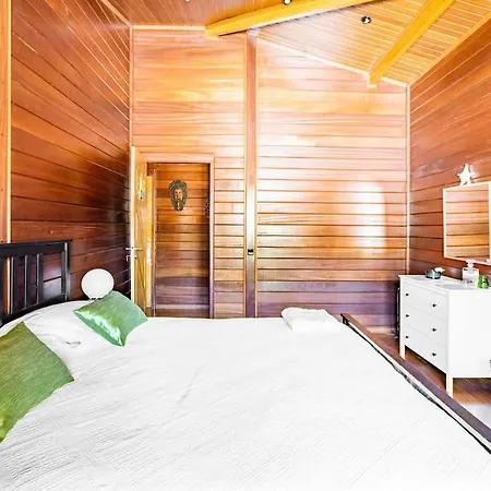Wooden House * Minde